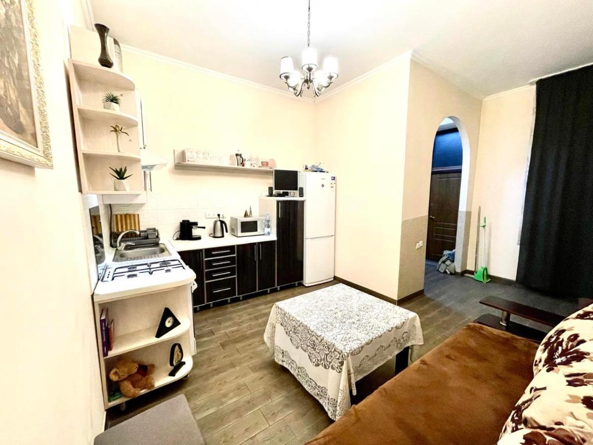 V&O Whitechocolateapt 800 M To Opera Lviv Bagian luar foto