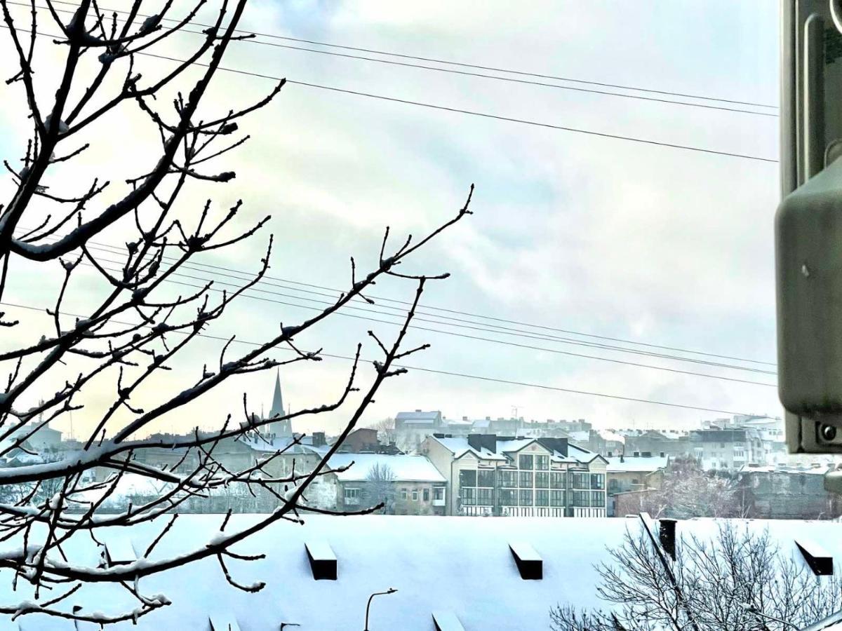 V&O Whitechocolateapt 800 M To Opera Lviv Bagian luar foto