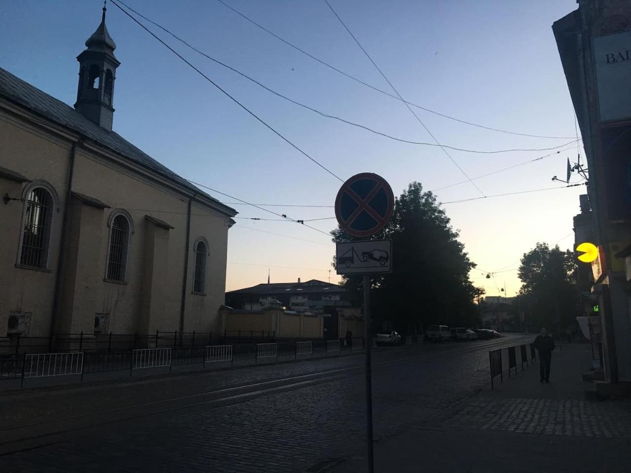 V&O Whitechocolateapt 800 M To Opera Lviv Bagian luar foto